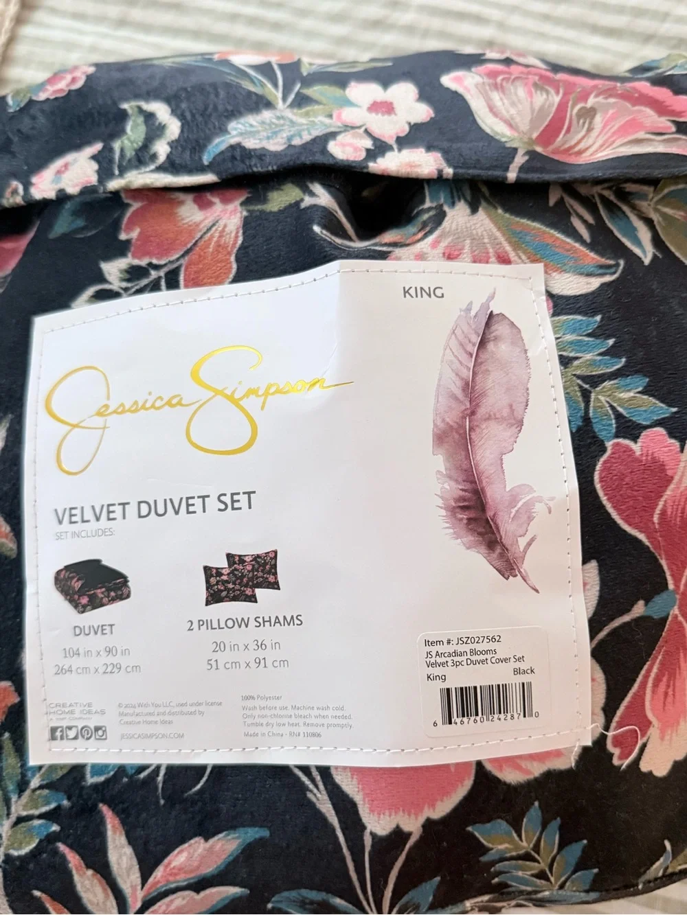 Jessica Simpson Velvet Duvet Set - Black with Pink Floral. Duvet and 2 shams!
